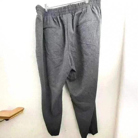 Lane Bryant Tailored Stretch Dress Pants Gray 18/20 Tapered Pleat Elastic Waist - Picture 3 of 6